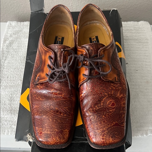 Stacy Adams Men\'s Cognac Patterned Oxfords
